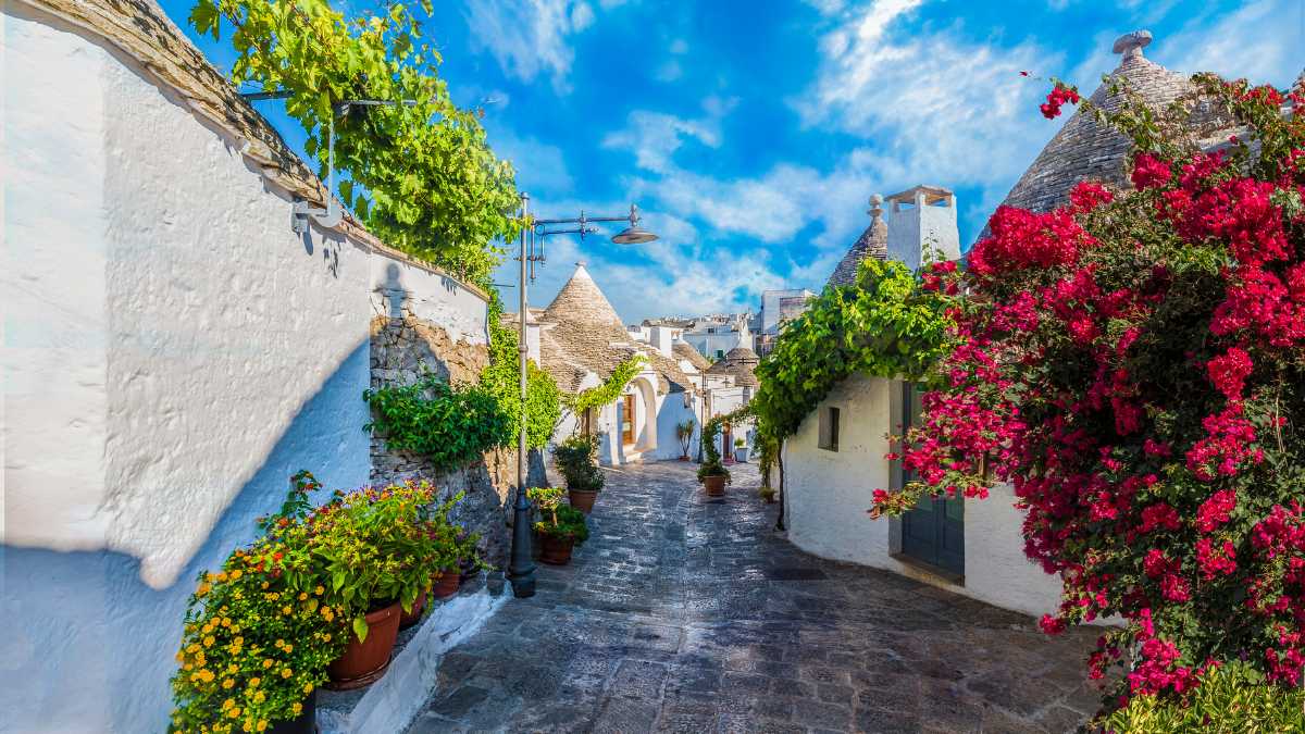 Belvedere Santa Lucia ad Alberobello: il panorama sui trulli