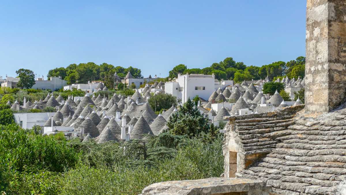 Differenza tra Rione Monti e Aia Piccola ad Alberobello