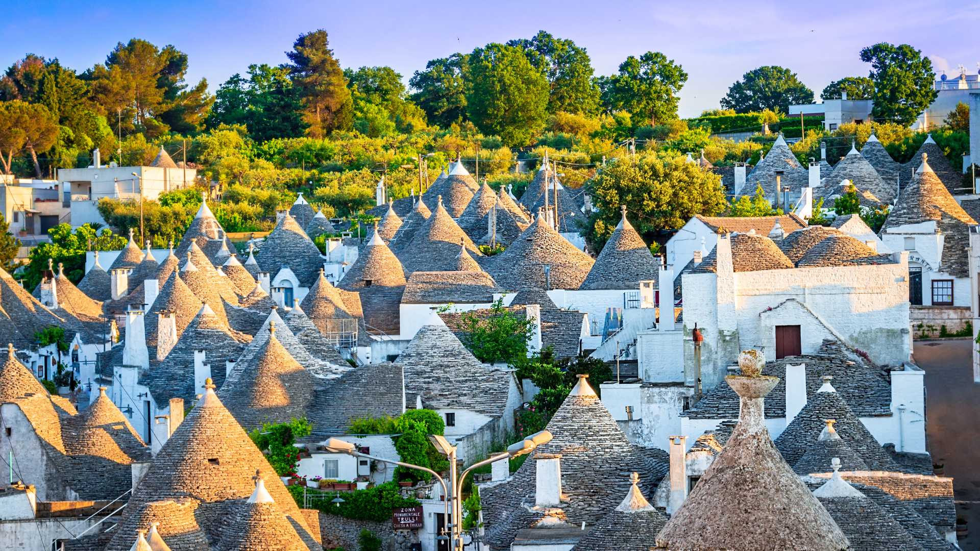 Rione Aia Piccola visita: autenticità e tradizione ad Alberobello